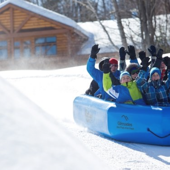 SNOW TUBING
